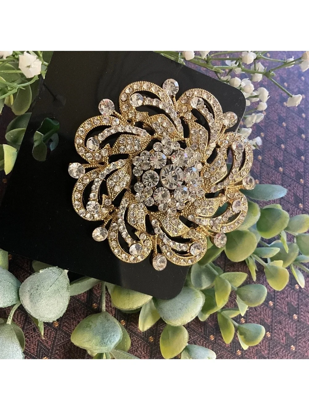 Rhinestone Filigree Brooch Gold Tone & Crystal